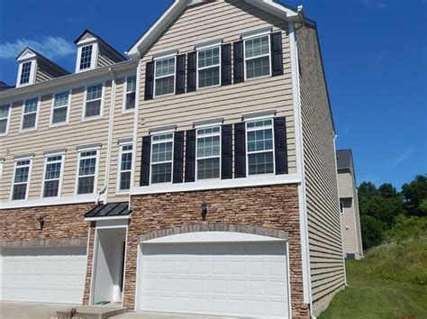 Newly Renovated - 3 Bed/2 Bath Townhouse - Available 06/04/2024 - 3 Bed/2 Bath-Newly Renovated Townhouse located near Downtown. . Houses for rent morgantown wv